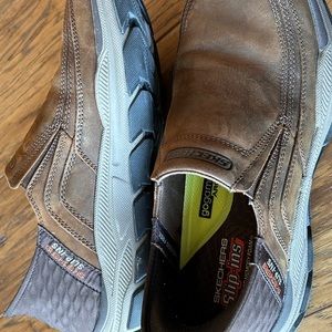 Men’s Skechers slip on shoes